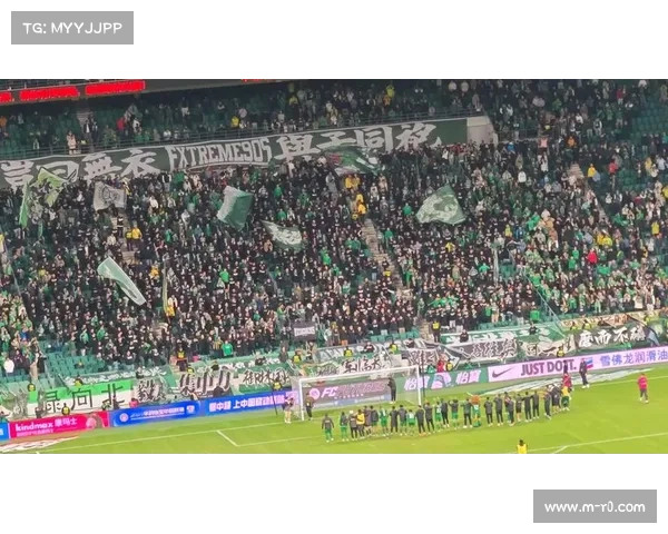 看台球迷互动活动，增强现场观赛体验